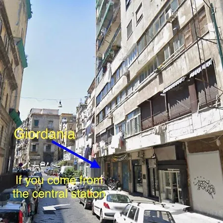 Apartment Giordania Neapel